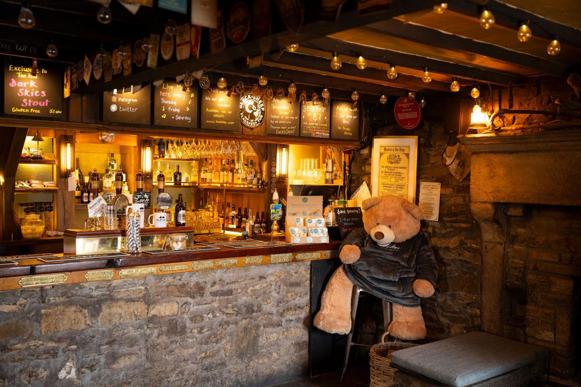 The Tan Hill Inn Keld Exteriör bild