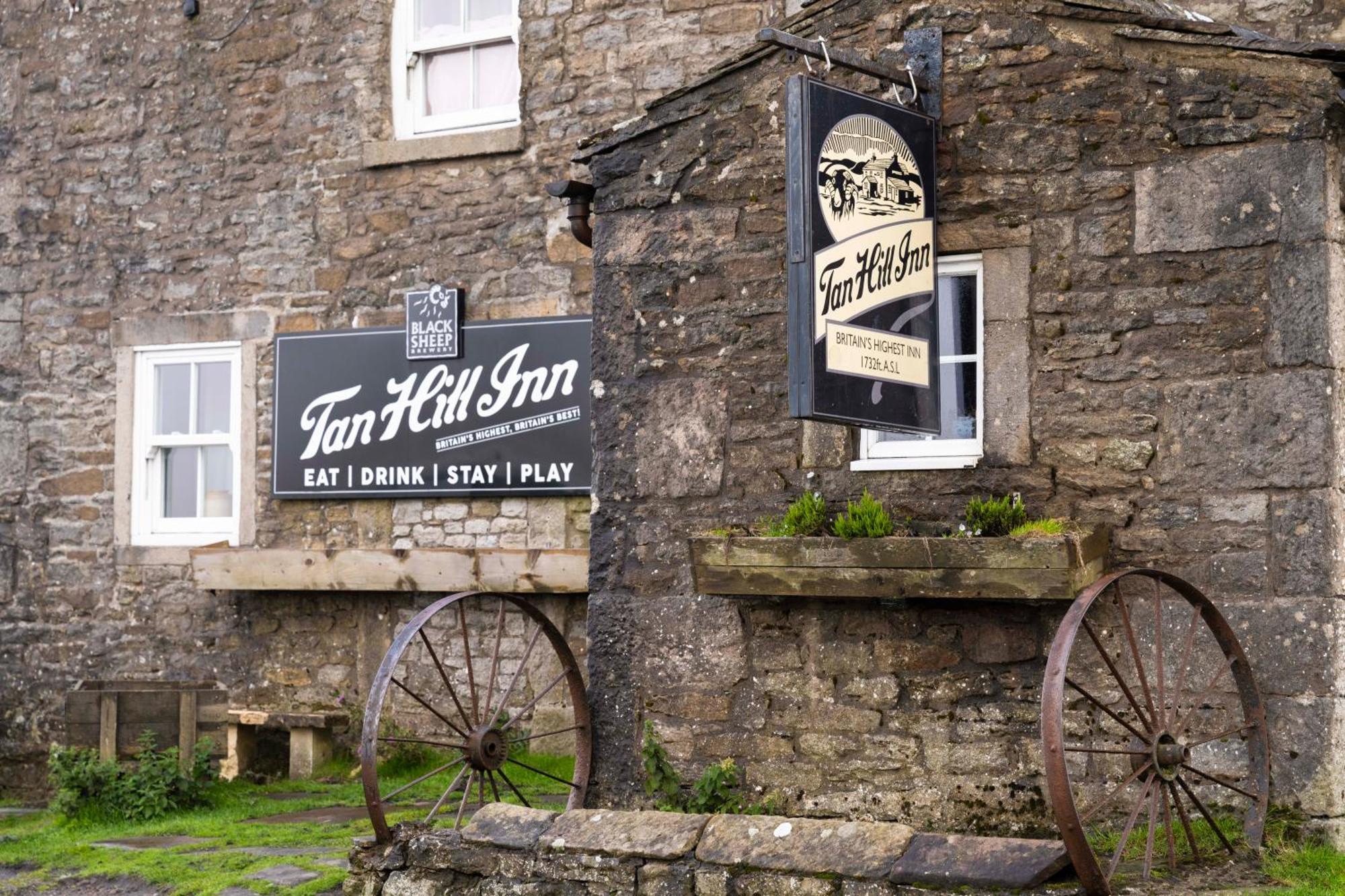 The Tan Hill Inn Keld Exteriör bild